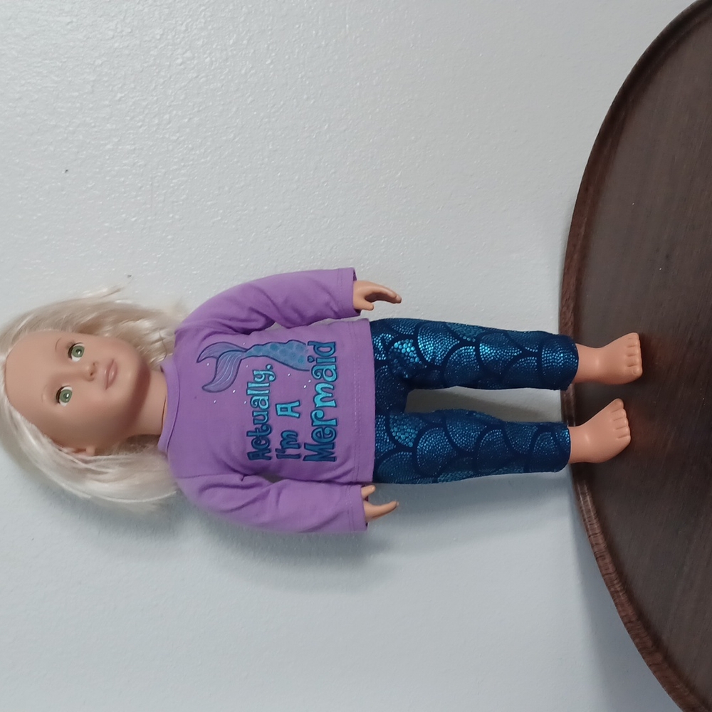 Clothes and shoes for an American girl doll - Picture 4 of 5
